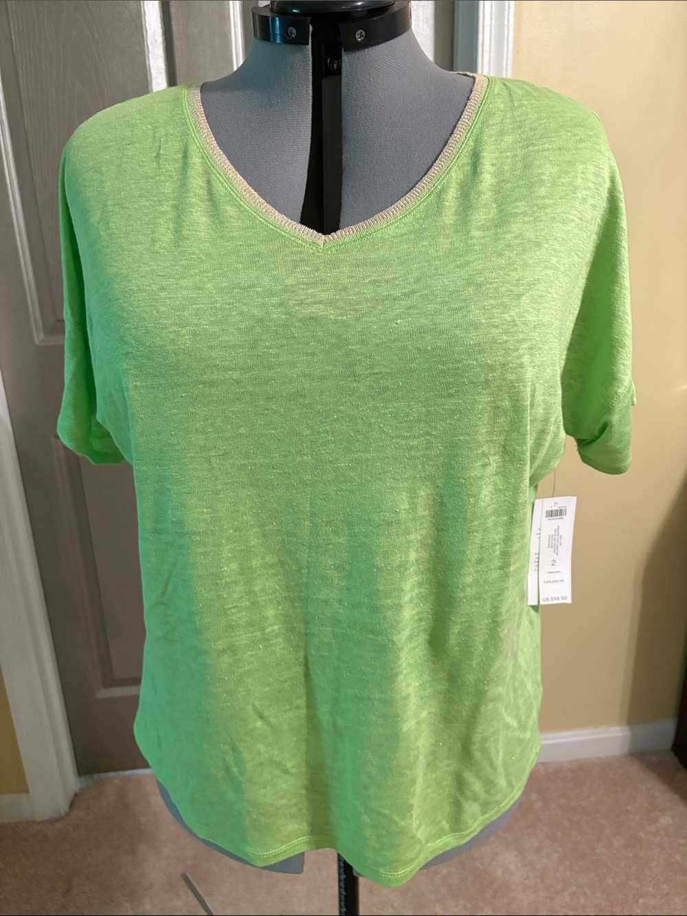 Chico's Lime Green V-Neck Short Sleeve Tee